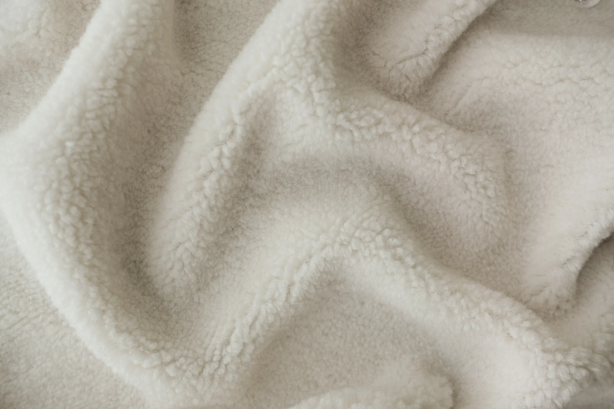 Dori Fleece Curved Lounge Chair - Image 7
